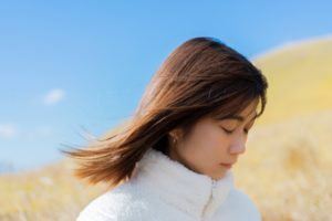 サラサラヘアーの女性