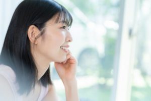 スキンケアした女性